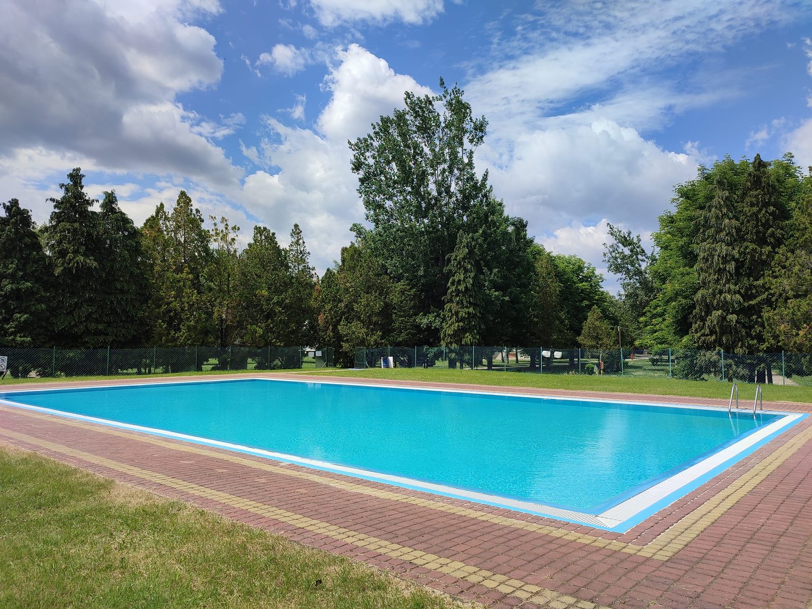 Swimming pool at Gran Camping